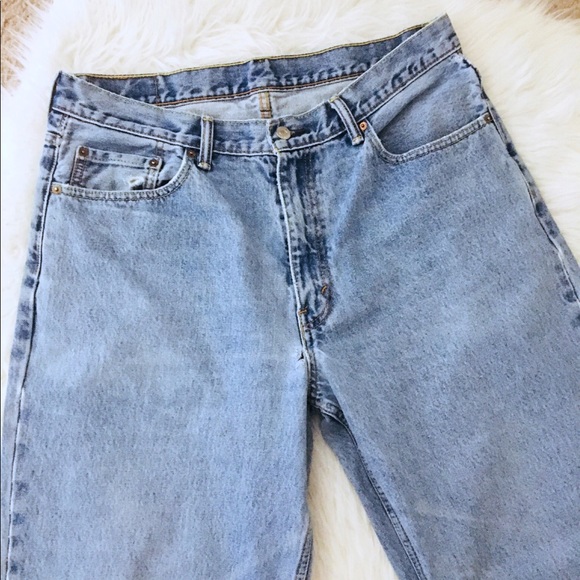 SOLD. Vintage Levi’s 560 High Waisted Jeans - Picture 5 of 8